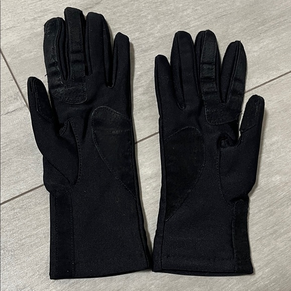 Isotoner Women's Black Spandex Stretch Cold Weather Gloves Fleece Lined, S/M - Picture 4 of 8